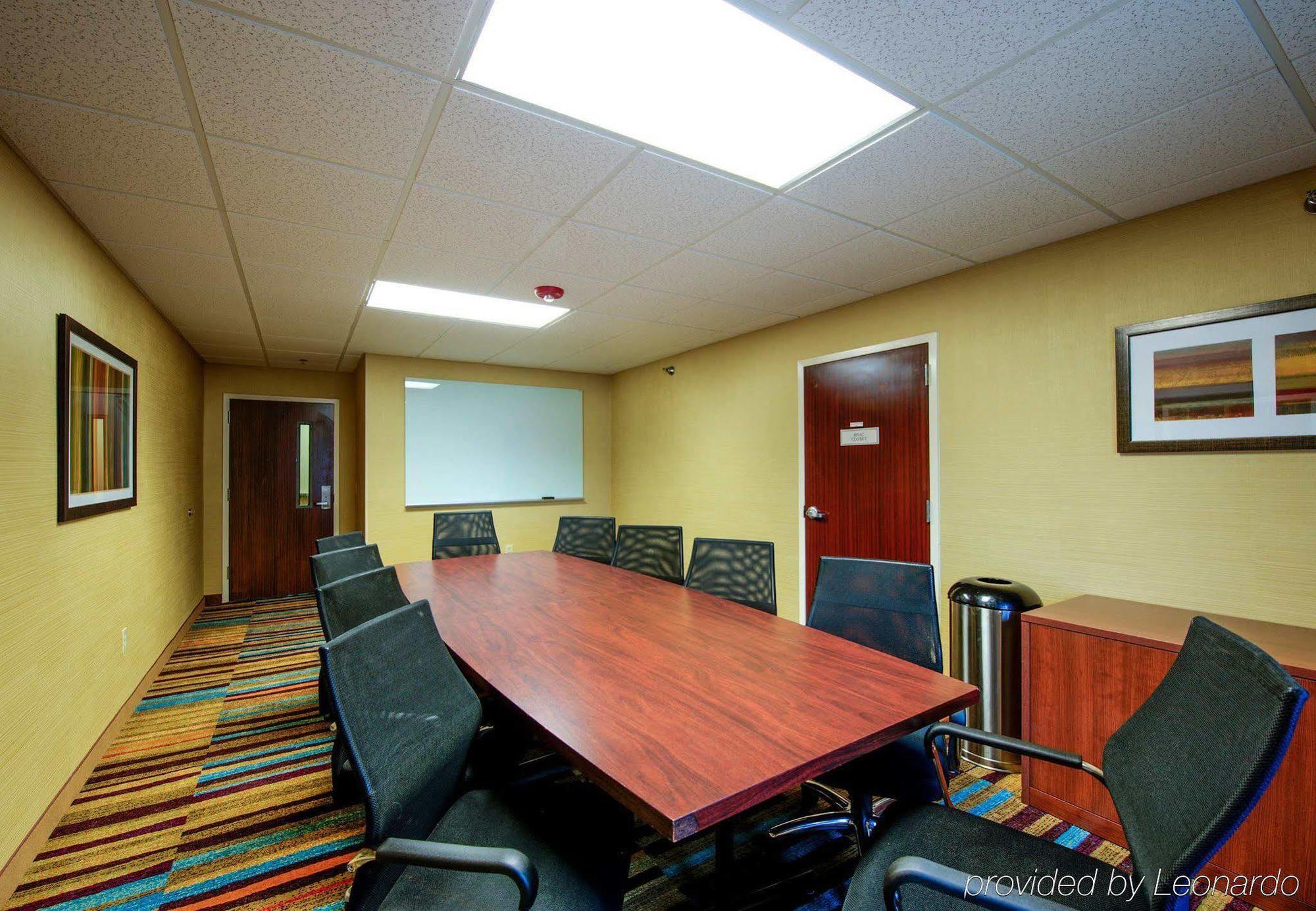 Fairfield Inn & Suites Raleigh Crabtree Valley Екстериор снимка